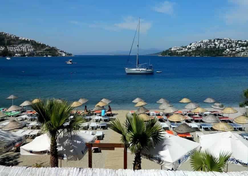 Liona Butikhan Beach